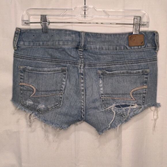 AMERICAN EAGLE Artist Destroyed Denim Shorts 6 - Picture 4 of 7